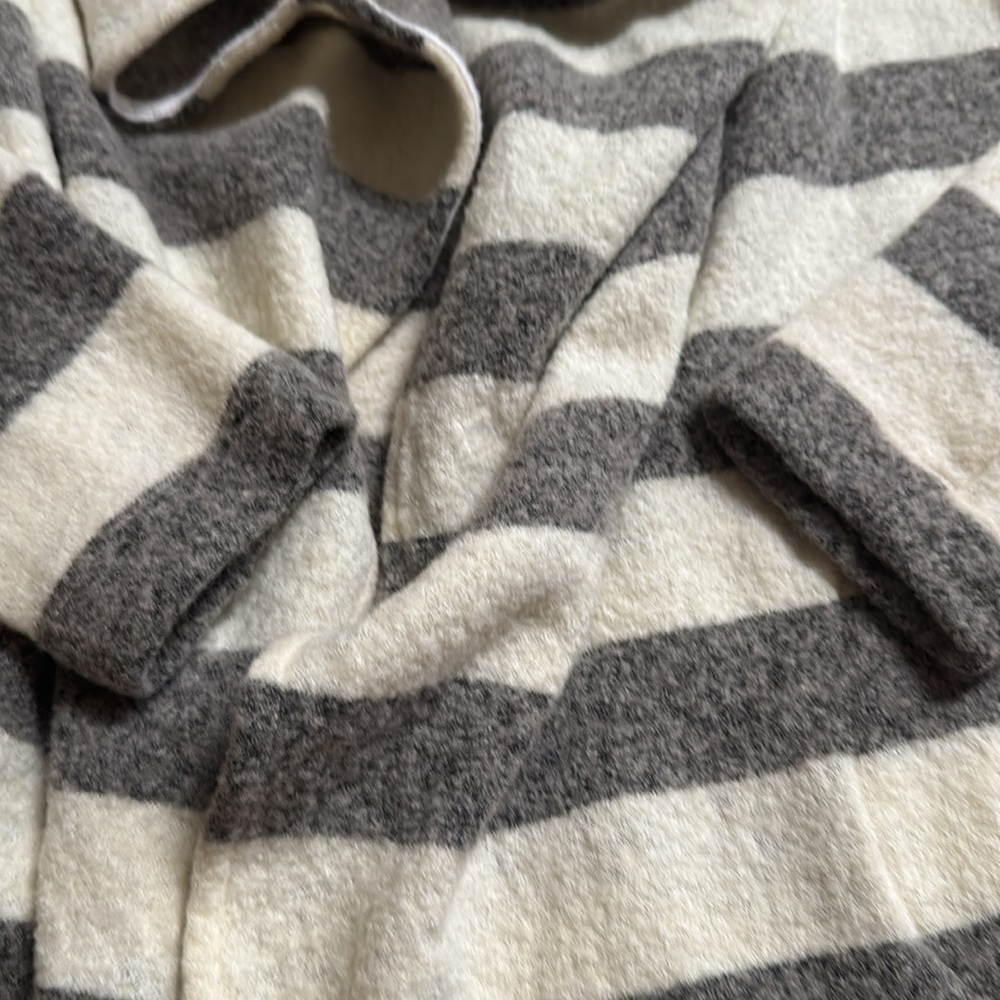 Three Dots wool blend grey and white stripe open cardigan size medium - Picture 4 of 5
